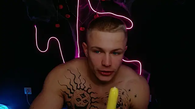 James  Noah online show from 11.04.25