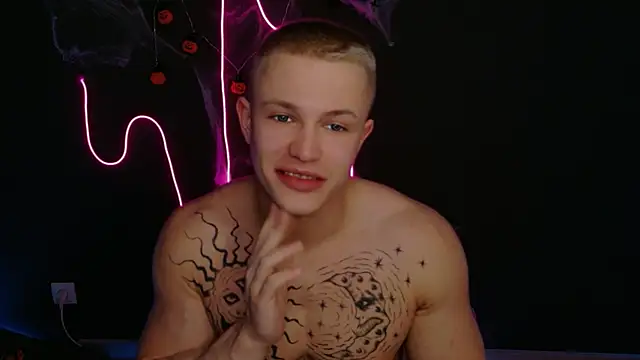 James  Noah online show from 11.06.25