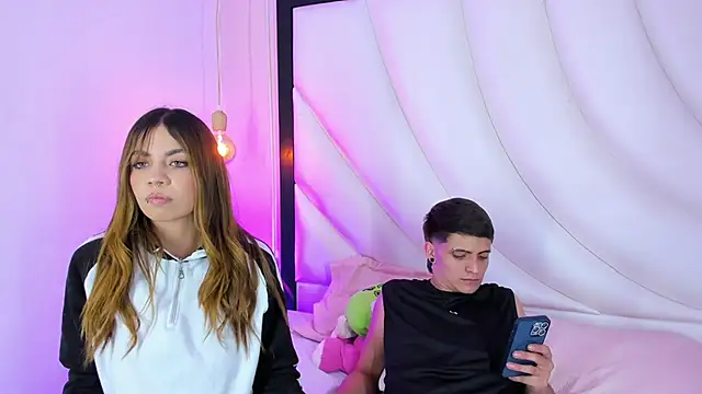 Snapshot of LoganMiller69 chatting on 10.25.25 LoganMiller69 online show from 10.25.25