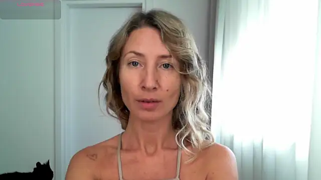 Paevoa online show from 11.25.25