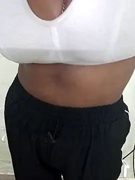 Latika Verma online show from 10.05.25