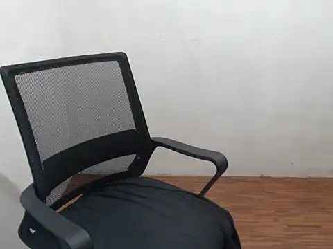 Snapshot of simply_hot1 chatting on 10.25.25 simply hot1 online show from 10.25.25