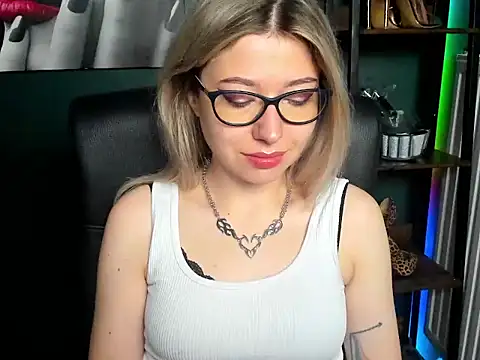 loveHeidi online show from 07.15.26