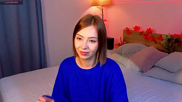 Snapshot of LumMina chatting on 10.03.25 LumMina online show from 10.03.25