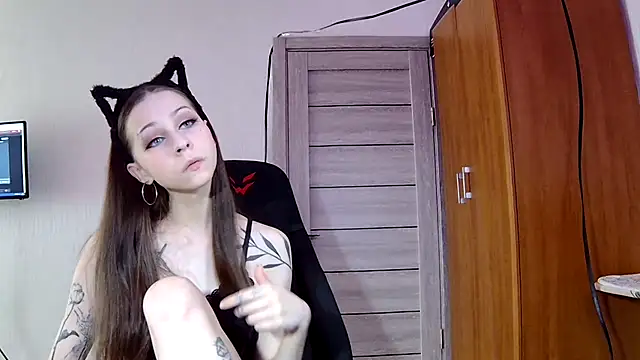 AsahyKourr online show from 11.21.25