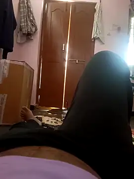 teenagecoupl online show from 10.20.25