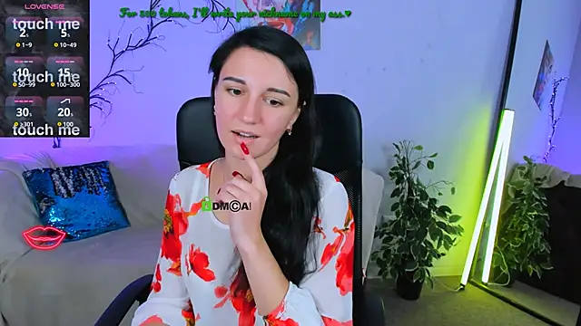 Snapshot of lia_sunset chatting on 10.08.25 lia sunset online show from 10.08.25