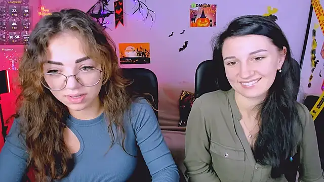 Snapshot of lia_sunset chatting on 10.30.25 lia sunset online show from 10.30.25