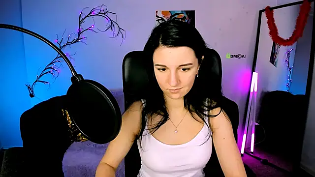 Snapshot of lia_sunset chatting on 11.14.25 lia sunset online show from 11.14.25