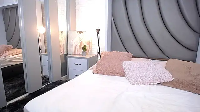 Luciana Graay online show from 09.23.25