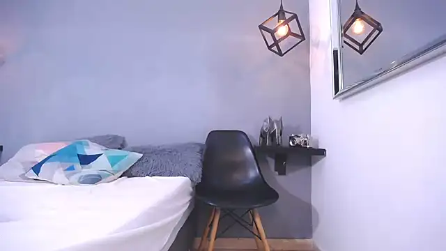 Luciana Graay online show from 10.17.25