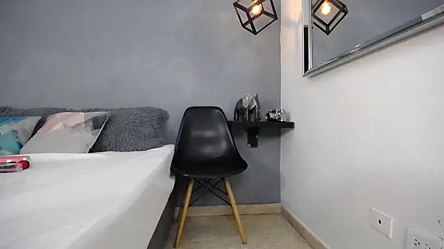 Luciana Graay online show from 10.21.25