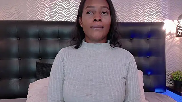 NaiaraMasson  online show from 04.01.26