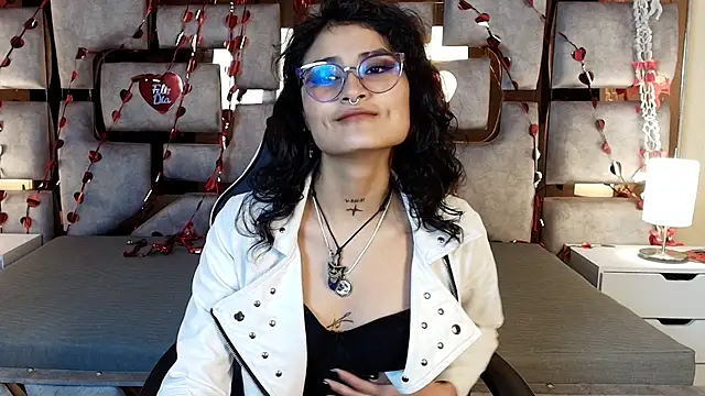 LilyRouset online show from 09.15.25