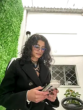 LilyRouset online show from 09.16.25