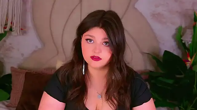 UR BELLA online show from 09.30.25