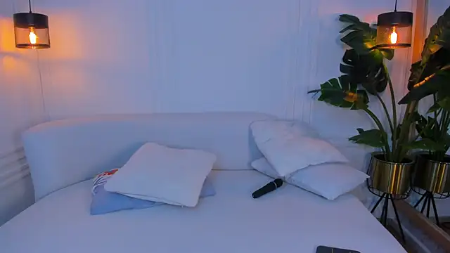 Dafne Hillss online show from 10.01.25