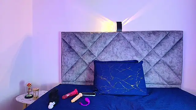 Shantey Laurent online show from 10.06.25