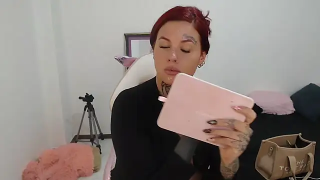 Maddy Vicius19 online show from 10.03.25