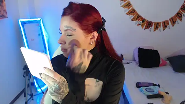 Maddy Vicius19 online show from 10.27.25