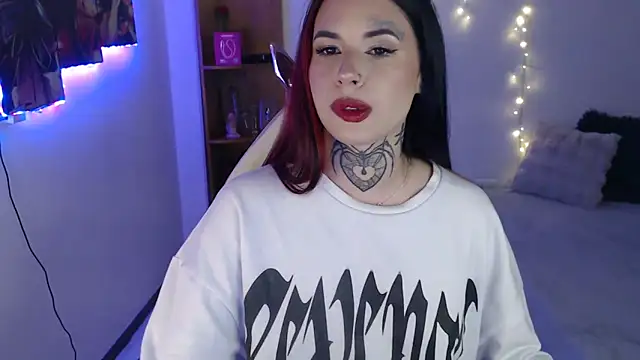 Maddy Vicius19 online show from 04.15.26