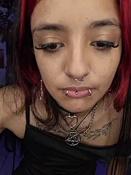 carolinerue online show from 04.21.26