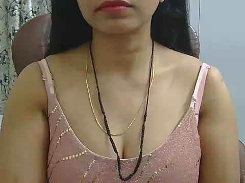 MISS SOMIYA online show from 04.10.26