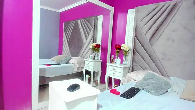 Snapshot of natasha_bigbooty chatting on 09.25.25 natasha bigbooty online show from 09.25.25