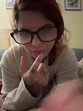 Snapshot of Brutecia2002 chatting on 12.13.25 Brutecia2002 online show from 12.13.25