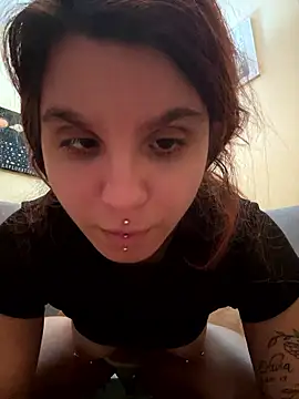 Snapshot of Brutecia2002 chatting on 01.10.26 Brutecia2002 online show from 01.10.26