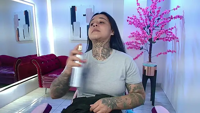 Black roseee online show from 11.05.25