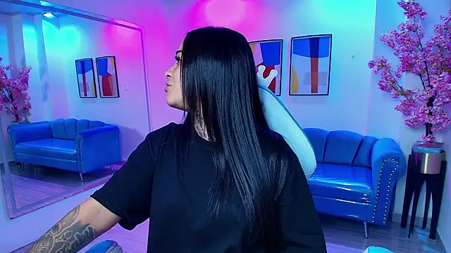 Black roseee online show from 03.14.26