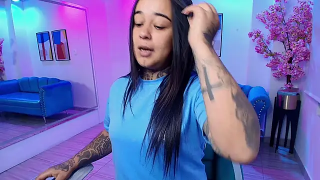 Black roseee online show from 03.17.26