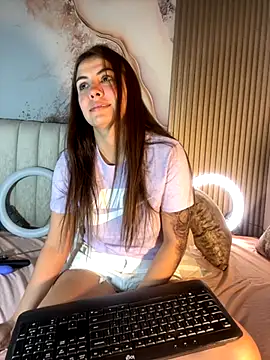 Snapshot of Dakota_Evanns chatting on 10.05.25 Dakota Evanns online show from 10.05.25