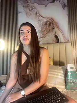 Snapshot of Dakota_Evanns chatting on 10.22.25 Dakota Evanns online show from 10.22.25