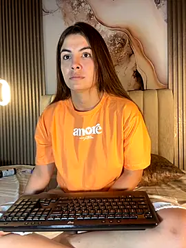 Snapshot of Dakota_Evanns chatting on 10.23.25 Dakota Evanns online show from 10.23.25