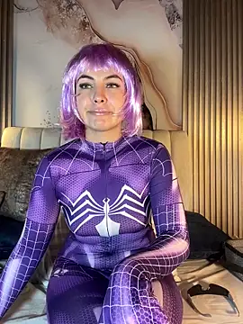 Snapshot of Dakota_Evanns chatting on 10.30.25 Dakota Evanns online show from 10.30.25