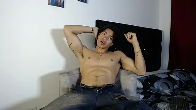 adriel escalante online show from 12.22.25