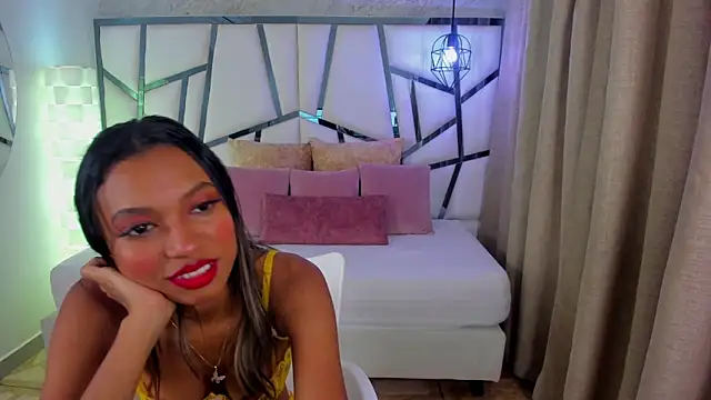 Susanna Cute online show from 12.22.25