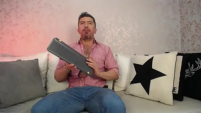 JuanKarloz  online show from 09.14.25