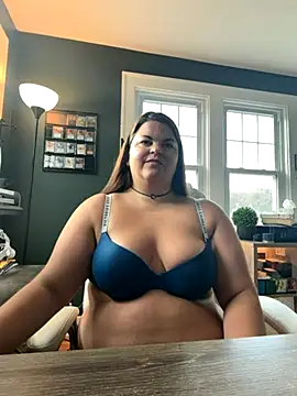 Snapshot of PlayWithBrittany chatting on 10.24.25 PlayWithBrittany online show from 10.24.25