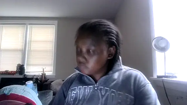 ladypooh000 online show from 09.25.25