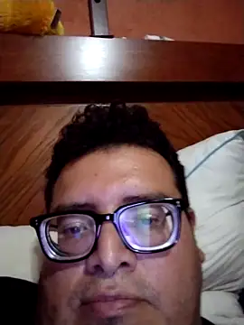 Santiagoqro85 online show from 10.05.25