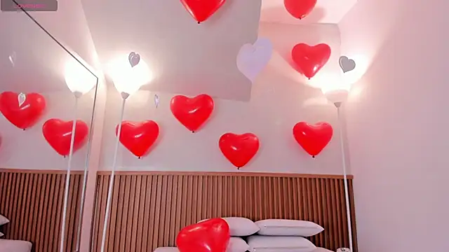 Snapshot of nicol_giraldoo chatting on 02.15.26 nicol giraldoo online show from 02.15.26