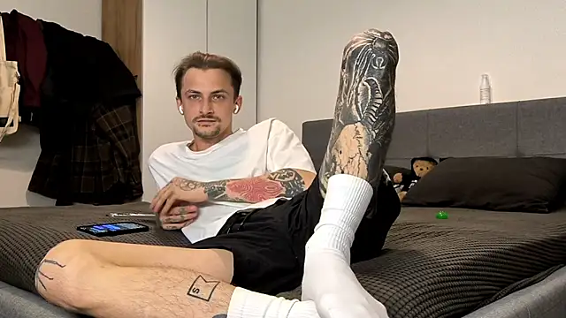 Simon Feet online show from 09.27.25
