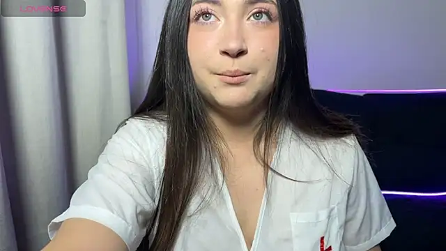 Snapshot of valentinauwu chatting on 10.12.25 valentinauwu online show from 10.12.25