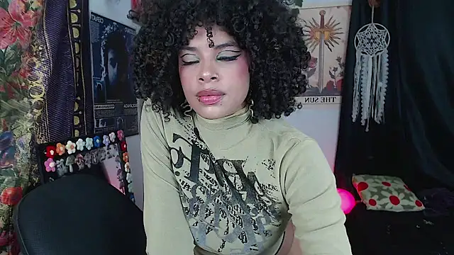 Raven luv online show from 10.02.25