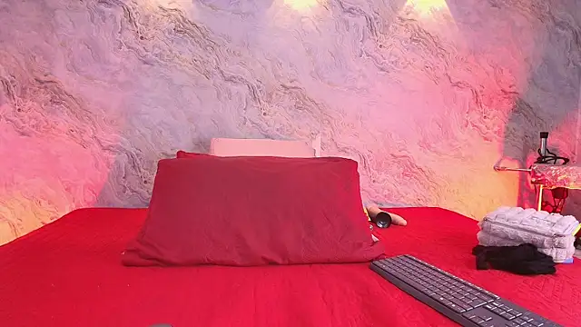 Snapshot of abbyrouss_ chatting on 10.08.25 abbyrouss online show from 10.08.25