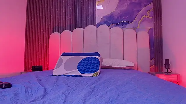 abbyrouss  online show from 03.29.26