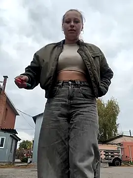 Snapshot of Jessie_Queen_1 chatting on 10.06.25 Jessie Queen 1 online show from 10.06.25